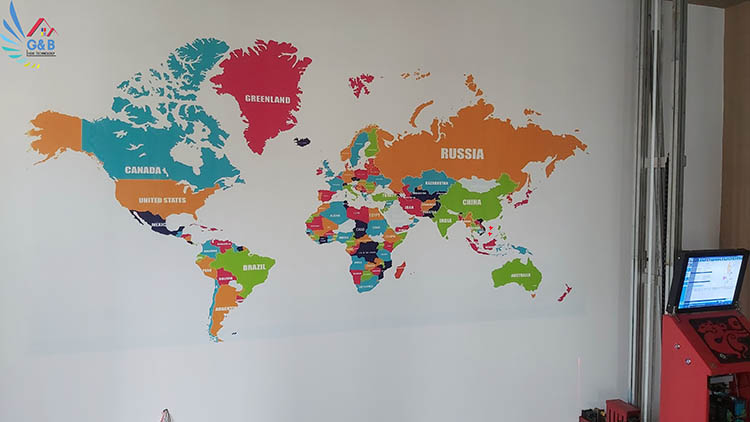In bản đồ thế giới Lên tường bằng Máy In Phun mực UV